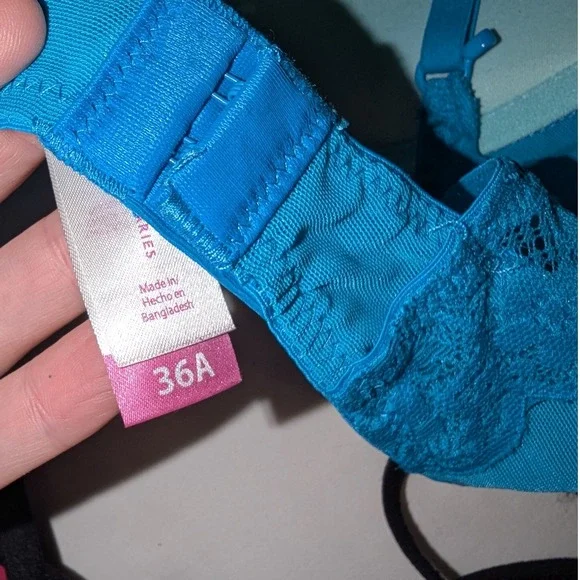 Assorted Bras Bundle Victoria Secret Pink Puma Sports Bra Blue Leopard 36B 36A - Picture 4 of 15